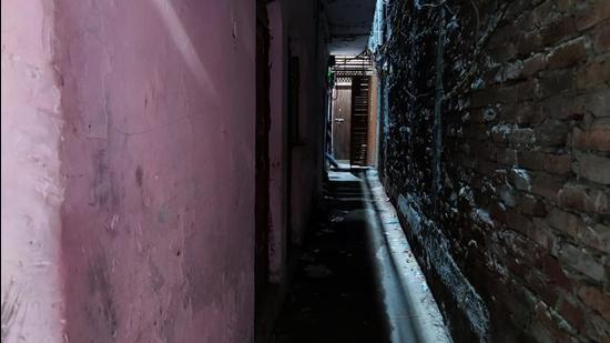 The lane in Aaram Park where Ashraf lived before settling in Laxmi Nagar. (HT Photo)