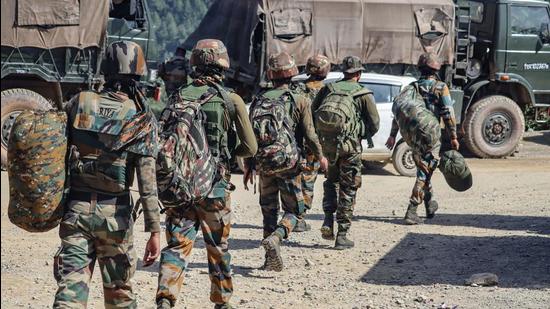 A day after five army jawans were killed in an encounter with terrorists in Jammu and Kashmir (J&K), Shiv Sena on Tuesday said that revenge should be exacted five times the fatality of the soldier (PTI)