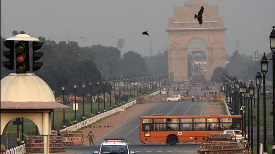 Delhi’s air quality index was likely to stay in the moderate band for the next three days due to prevailing conditions. (Biplov Bhuyan/HT PHOTO)