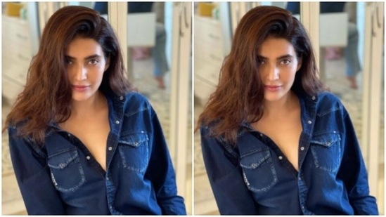 This is not the first time that Karishma has put fashion police on immediate alert. A few days back, she posed in an all-denim outfit and looked drool-worthy.(Instagram/@karishmaktanna)