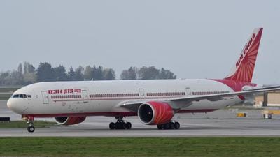 Passengers on a Pune-Delhi Air India flight, AI 852, on Wednesday took to Twitter to vent their frustration and anger at having to endure a flight with no air conditioning. (REPRESENTATIVE PHOTO) Passengers on a Pune-Delhi Air India flight, AI 852, on Wednesday took to Twitter to vent their frustration and anger at having to endure a flight with no air conditioning. (REPRESENTATIVE PHOTO)