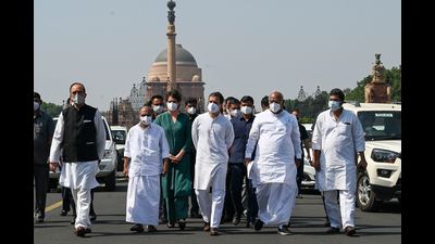 Congress leaders Rahul Gandhi, Priyanka Gandhi Vadra come out Rashtrapati Bhavan with other members of Congress Party delegation after presenting a memorandum to President Ram Nath Kovind (AFP) Congress leaders Rahul Gandhi, Priyanka Gandhi Vadra come out Rashtrapati Bhavan with other members of Congress Party delegation after presenting a memorandum to President Ram Nath Kovind (AFP)