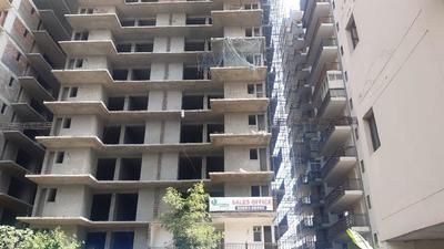 Towers packed together in close vicinity at Victoria Heights in Peermuchalla, Zirakpur. (HT Photo) Towers packed together in close vicinity at Victoria Heights in Peermuchalla, Zirakpur. (HT Photo)