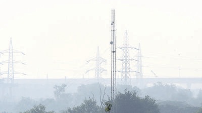 Environment minister Gopal Rai on Wednesday said that in the last five days, the government has conducted 522 inspections of construction sites, out of which 165 agencies were found to be violating dust control norms, following which show cause notices were issued to the firms. (Arvind Yadav/HT PHOTO)
