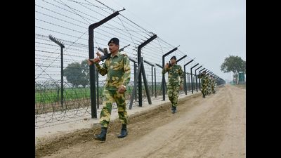 Centre’s move to widen the jurisdiction of Border Security Force (BSF) for seizure, search and arrest up to 50km from the international border with Pakistan in Punjab came under attack, leading to a political slugfest. (Sameer Sehgal/HT)