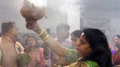 Devotees perform Dhunuchi dance on the occasion of Maha Saptami of Durga Puja festival, in Ajmer on October 12. (ANI) Devotees perform Dhunuchi dance on the occasion of Maha Saptami of Durga Puja festival, in Ajmer on October 12. (ANI)