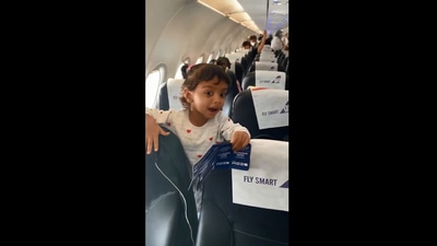 The image shows the girl looking at her pilot dad. (Instagram/@shanaya_motihar)