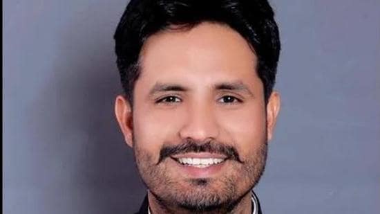 Punjab transport minister Amarinder Singh Raja Warring, on Wednesday, issued strict instructions to authorities to expedite the process of issuing driving licence. (HT File) Punjab transport minister Amarinder Singh Raja Warring, on Wednesday, issued strict instructions to authorities to expedite the process of issuing driving licence. (HT File)