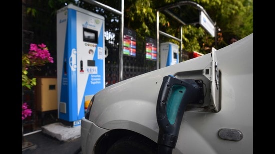EV charging will be similar to mobile charging, but with more wheels, bigger batteries and chargers. In countries leading the EV transition, the battery is usually filled up overnight, using home plug points. This is the first layer of the charging infrastructure, and is already in use in India. (Sanchit Khanna/HT PHOTO) EV charging will be similar to mobile charging, but with more wheels, bigger batteries and chargers. In countries leading the EV transition, the battery is usually filled up overnight, using home plug points. This is the first layer of the charging infrastructure, and is already in use in India. (Sanchit Khanna/HT PHOTO)