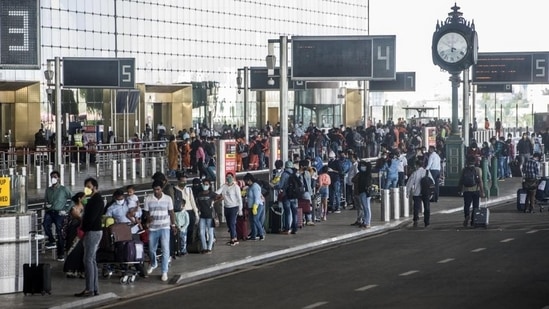 The Mumbai airport had on October 4 announced the reopening of its domestic passenger terminal T1 from the midnight of October 20, saying GoFirst, AirAsia India, Star Air and TruJet will resume all their domestic operations from there.(HT Photo)