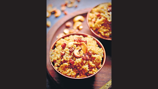 Sakkare Pongal is made using jaggery. Sakkare Pongal is made using jaggery.