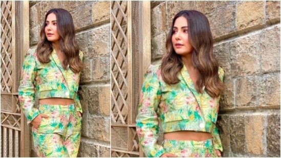 Hina Khan kept her makeup subtle but added some pink shade to her eyes.(Instagram/@realhinakhan)