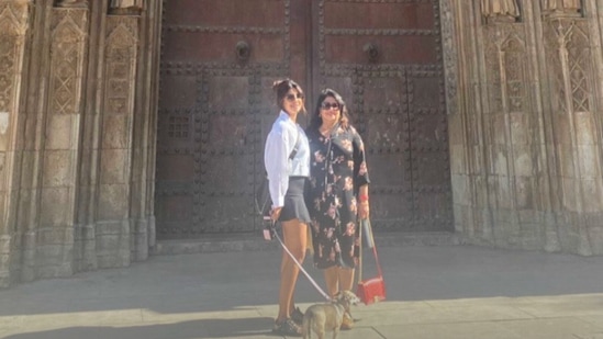 Priyanka Chopra with her mother Madhu Chopra.