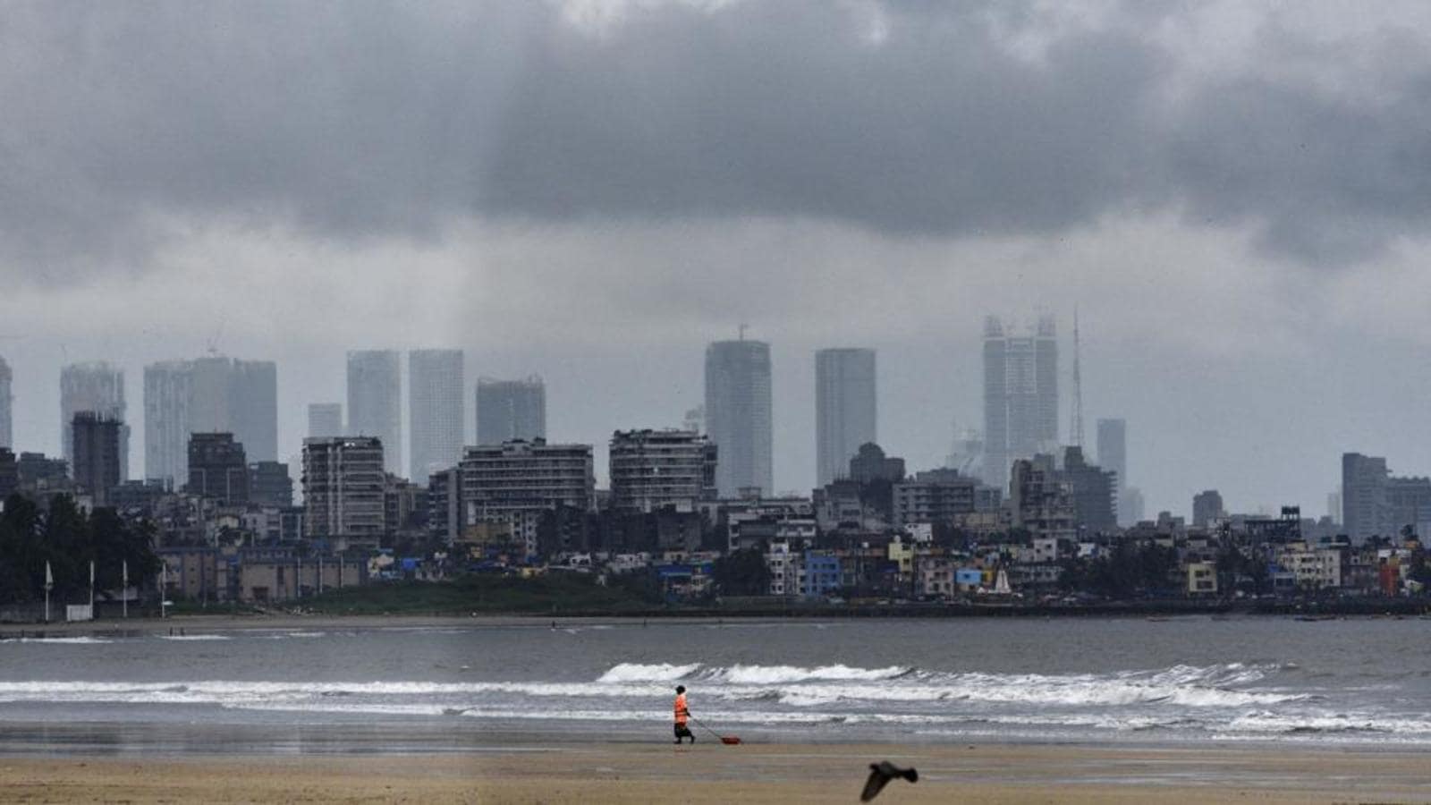 Southwest monsoon withdraws over Mumbai, expect rise in temperatures