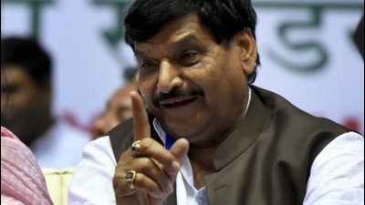 Shivpal said that a tie-up with the Samajwadi Party was still possible. (HT File Photo)