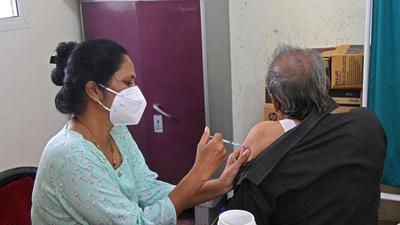 As per the authorities, Pune district reported 510 fresh Covid positive cases in 24 hours on Thursday. Three Covid deaths were reported in Pune district. (HT PHOTO)