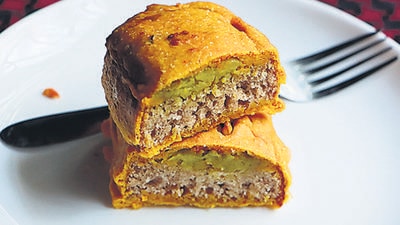 During World War 2, dishes like Misal, Samosa, and “Bread Pattice” (seen here) gained in popularity in Pune. (SHUTTERSTOCK/REPRESENTATIVE PHOTO) During World War 2, dishes like Misal, Samosa, and “Bread Pattice” (seen here) gained in popularity in Pune. (SHUTTERSTOCK/REPRESENTATIVE PHOTO)