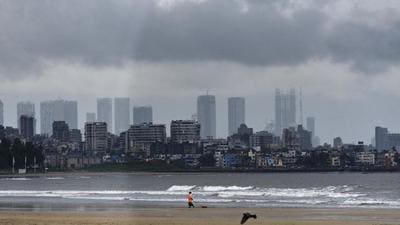 Last year, the monsoon’s withdrawal over Mumbai had taken place on October 28. (Satyabrata Tripathy/HT Photo) Last year, the monsoon’s withdrawal over Mumbai had taken place on October 28. (Satyabrata Tripathy/HT Photo)