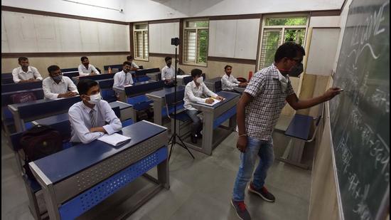 CBSE To Release Term-1 Board Exam Datesheet On Monday, Exams To Be Held ...