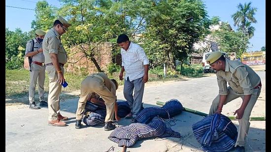 Special Investigation Team (SIT) recreate the sequence of events leading to the incident in Uttar Pradesh’s Tikonia village as part of their ongoing investigation, in Lakhimpur Kheri, Thursday, (PTI Photo)