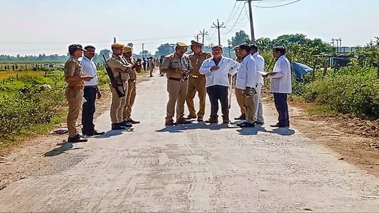 The special investigation team (SIT) attempts to recreate the sequence of events leading to the incident in Lakhimpur Kheri, Uttar Pradesh as part of their ongoing investigation.(PTI) The special investigation team (SIT) attempts to recreate the sequence of events leading to the incident in Lakhimpur Kheri, Uttar Pradesh as part of their ongoing investigation.(PTI)