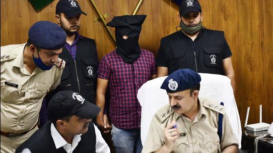 The police on Thursday arrested the prime suspect in the murder of a student of SGT University, in an incident of shooting on the varsity campus in Budhera on October 8, from Chhawla village near Najafgarh in Delhi. (Vipin Kumar/HT PHOTO) The police on Thursday arrested the prime suspect in the murder of a student of SGT University, in an incident of shooting on the varsity campus in Budhera on October 8, from Chhawla village near Najafgarh in Delhi. (Vipin Kumar/HT PHOTO)