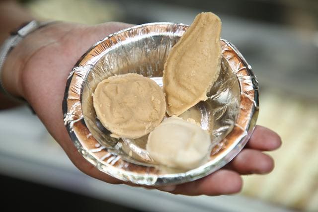 There are multiple types of Sondesh available at CR Park. Some are made with sugar while the rest have gur in them. (Photo: Raajessh Kashyap/HT)