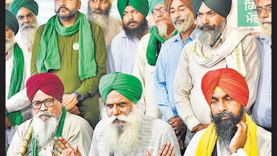 Samyukt Kisan Morcha (SKM) leader Jagjit Singh Dallewal addressing the media at Singhu border in New Delhi on Friday. He said the Kundli border lynching may be the result of a conspiracy and needs a thorough probe. (PTI) Samyukt Kisan Morcha (SKM) leader Jagjit Singh Dallewal addressing the media at Singhu border in New Delhi on Friday. He said the Kundli border lynching may be the result of a conspiracy and needs a thorough probe. (PTI)