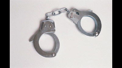 A 41-year-old vehicle thief from Govandi who operated in Mumbai and Navi Mumbai was arrested by the Crime Branch. (HT FILE)