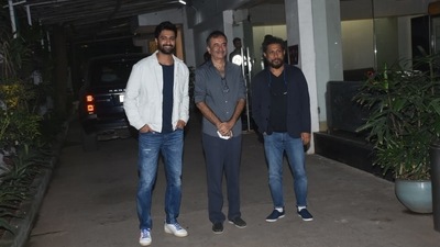 Vicky Kaushal with directors Shoojit Sircar and Rajkumar Hirani at the screening of Sardar Udham. (Varinder Chawla) Vicky Kaushal with directors Shoojit Sircar and Rajkumar Hirani at the screening of Sardar Udham. (Varinder Chawla)