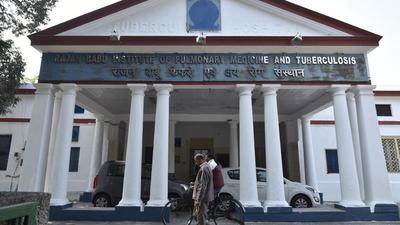 The Layout Scrutiny Committee of the North MCD approved the change in layout plan of the Rajan Babu hospital complex on August 24, 2021, and forwarded the proposal to the standing committee. (Saumya Khandelwal/HT Archive) The Layout Scrutiny Committee of the North MCD approved the change in layout plan of the Rajan Babu hospital complex on August 24, 2021, and forwarded the proposal to the standing committee. (Saumya Khandelwal/HT Archive)