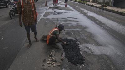 The traffic police have put in place road restrictions and chalked out alternate routes for the convenience of the motorists. (Representational picture.) The traffic police have put in place road restrictions and chalked out alternate routes for the convenience of the motorists. (Representational picture.)