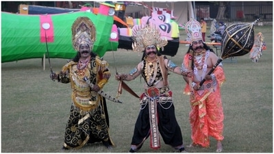 Actors, dressed as Ravana, Kumbhkarana nd Meghnath, pose for the cameras. (HT Photos/ Ravi Kumar) Actors, dressed as Ravana, Kumbhkarana nd Meghnath, pose for the cameras. (HT Photos/ Ravi Kumar)