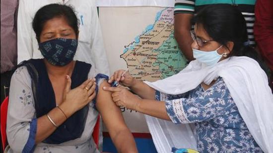 The Chandigarh tricity area’s active cases also reduced from 65 to 63 over the past 24 hours. (HT Photo)