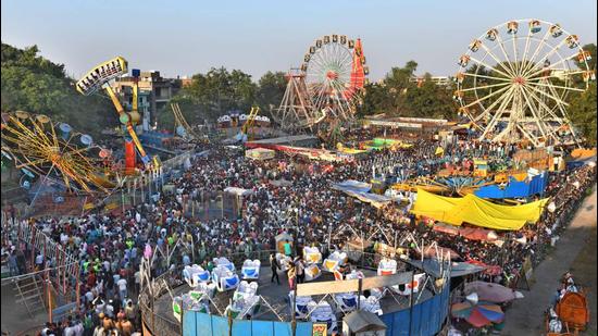 Ravana effigies were also frisked as part of the Dussehra Melas in Ludhiana. (HT Photo)