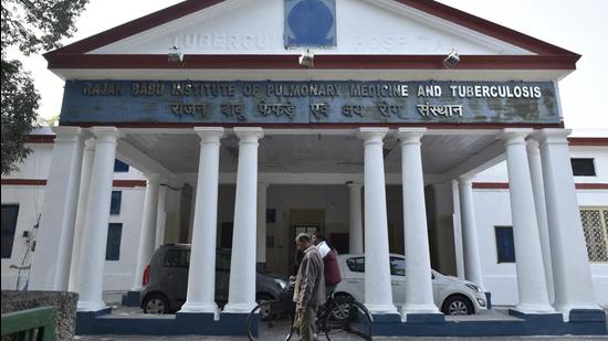 The Layout Scrutiny Committee of the North MCD approved the change in layout plan of the Rajan Babu hospital complex on August 24, 2021, and forwarded the proposal to the standing committee. (Saumya Khandelwal/HT Archive)