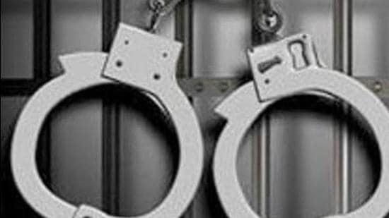 The Borivali Police arrested the three men on Thursday and recovered gold worth ₹nine lakh from the accused. (HT STOCK PHOTO.)
