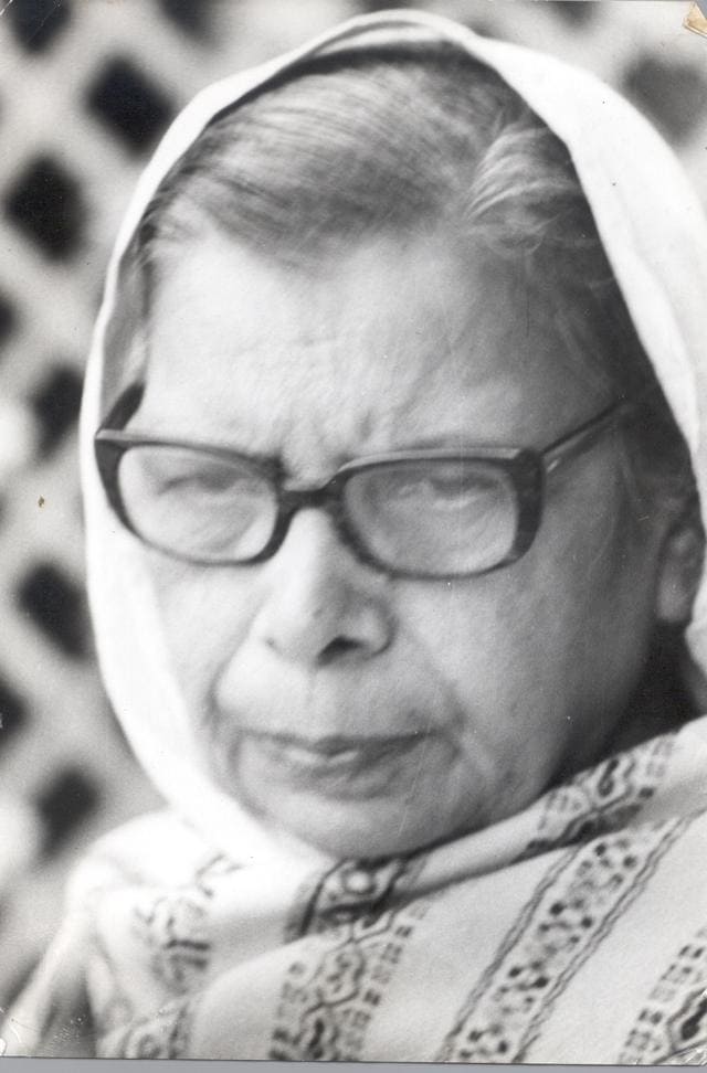 Mahadevi Varma in a photograph dated August 15, 2001 (HT Photo) Mahadevi Varma in a photograph dated August 15, 2001 (HT Photo)