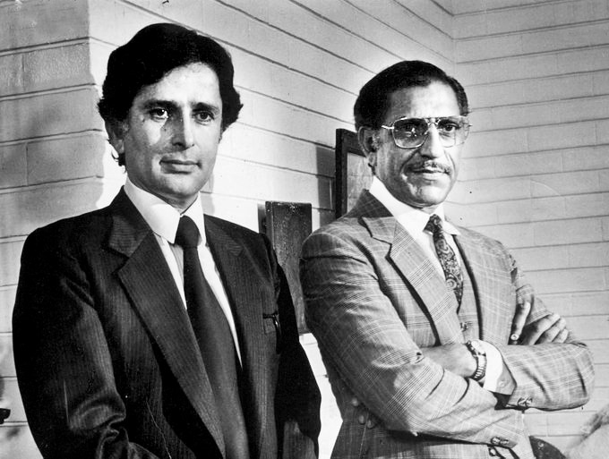 Shashi Kapoor and Amrish Puri in Kalyug. Shashi Kapoor and Amrish Puri in Kalyug.