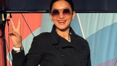 Sharing the stills on Instagram, Gauahar Khan captioned it, "My Most Cherished Memory of #Turkey! #cappadocia #hotairballoon. These pics are from after we landed! Will post the video soon on my YouTube channel!." (Instagram/@gauaharkhan)