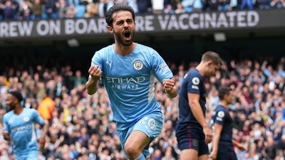 Premier League: Bernardo Silva and Kevin De Bruyne give City win over Burnley (TWITTER)