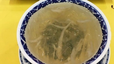 Birds Nest Soup (China): This soup is made from edible bird nests and is believed to have medicinal properties.&nbsp; (Instagram/@makan.wiki.sg)