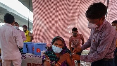 The cumulative vaccination coverage in India has exceeded 971.4 million with 3,026,483 doses administered to eligible beneficiaries in the last 24 hours. (Reuters file photo) The cumulative vaccination coverage in India has exceeded 971.4 million with 3,026,483 doses administered to eligible beneficiaries in the last 24 hours. (Reuters file photo)