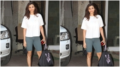 In open tresses, she was seen carrying her water bottle, as she smiled with all her heart for the paparazzi. (HT Photos/Varinder Chawla) In open tresses, she was seen carrying her water bottle, as she smiled with all her heart for the paparazzi. (HT Photos/Varinder Chawla)