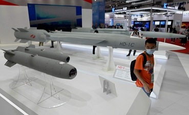 Hypersonic missiles, like traditional ballistic missiles which can deliver nuclear weapons, can fly at more than five times the speed of sound. (AFP/Representative Image) Hypersonic missiles, like traditional ballistic missiles which can deliver nuclear weapons, can fly at more than five times the speed of sound. (AFP/Representative Image)