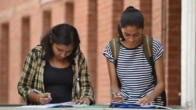 DU admissions: Some colleges release third cut-off list (Raj K Raj/HT photo)