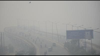 A view of the New Link Road bridge in Ghaziabad on Saturday. (Sakib Ali /HT)