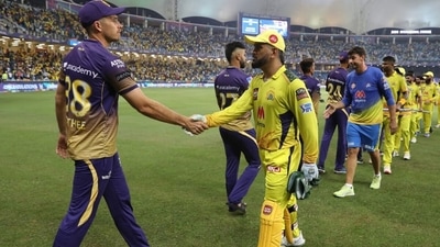MS Dhoni shakes hands with Kolkata Knight Riders' Tim Southee. (CSK/Twitter) MS Dhoni shakes hands with Kolkata Knight Riders' Tim Southee. (CSK/Twitter)