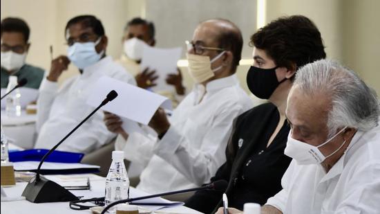 Congress leader Priyanka Gandhi Vadra with other leaders during the CWC Meeting at AICC in New Delhi on Saturday. (HT PHOTO.)