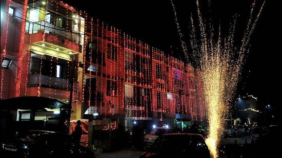 The Ludhiana police commissionerate has invited applications for the issuance of licences for selling firecrackers on a temporary basis (Representative photo)